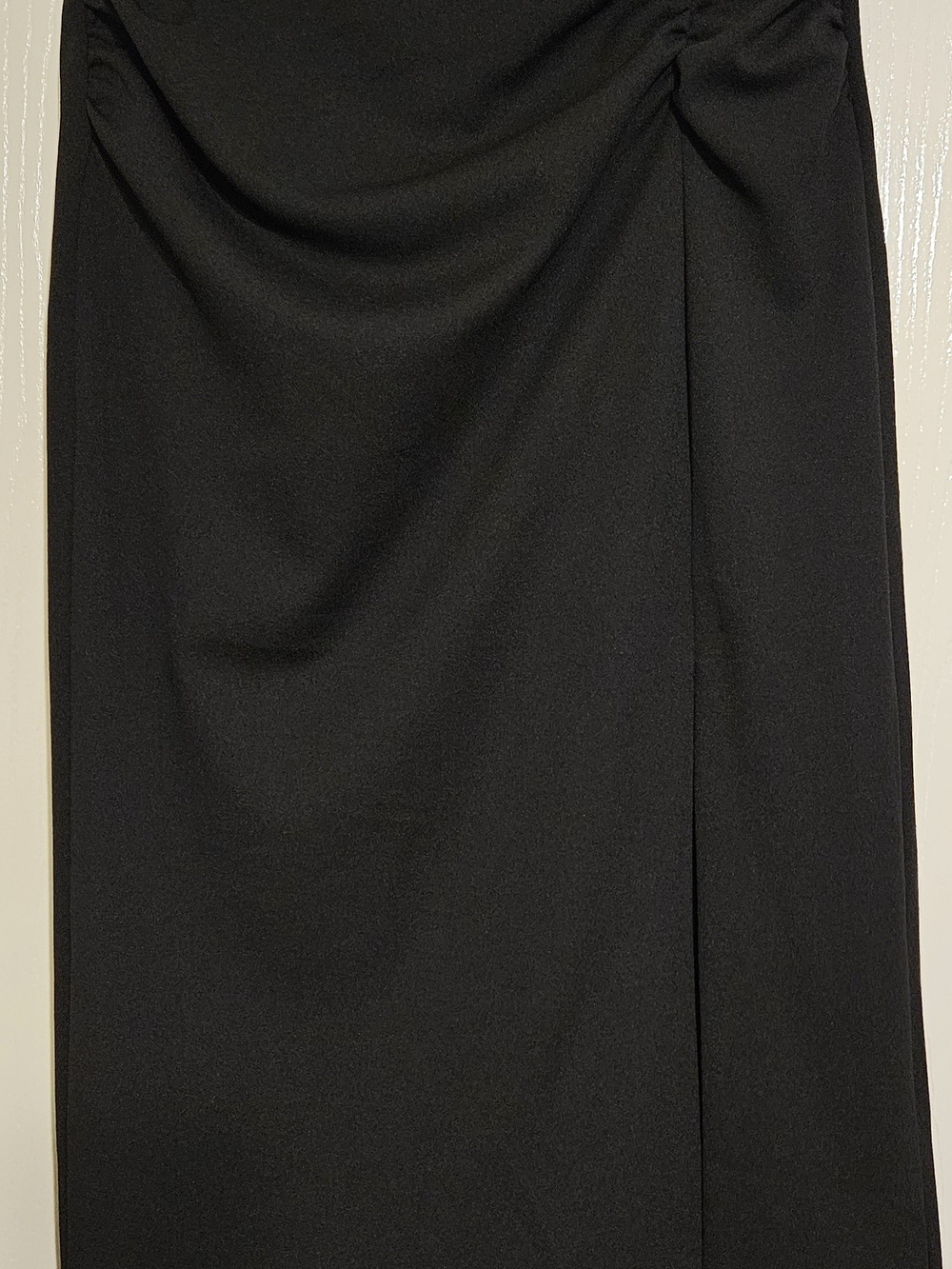 Zara Black Women’s Pencil Skirt - Sleek Tailored Look, size Medium, like new.